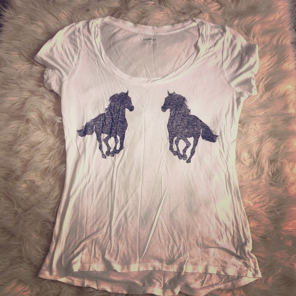 Express white women’s tee size small